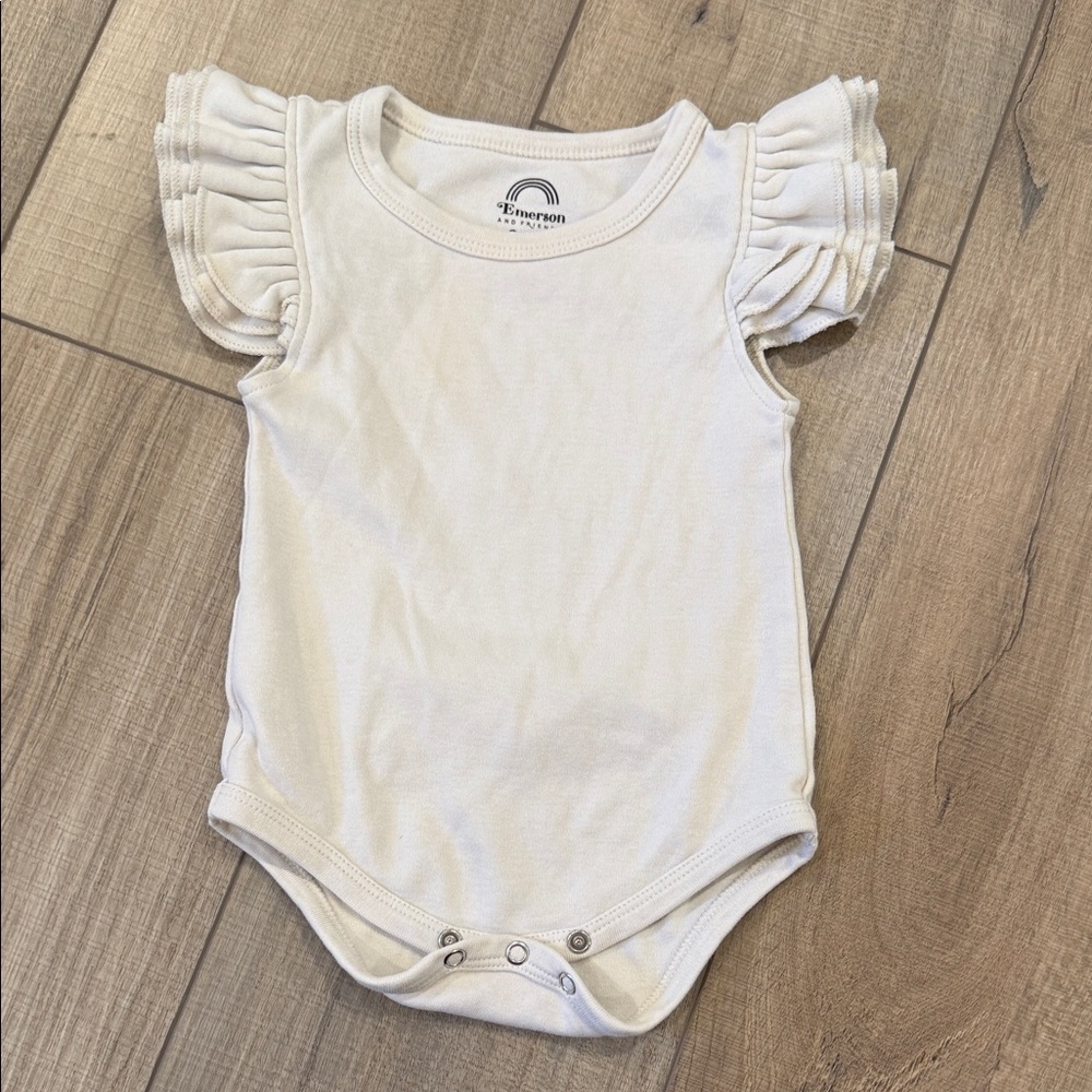 Elegant White Ruffled Sleeve Bodysuit